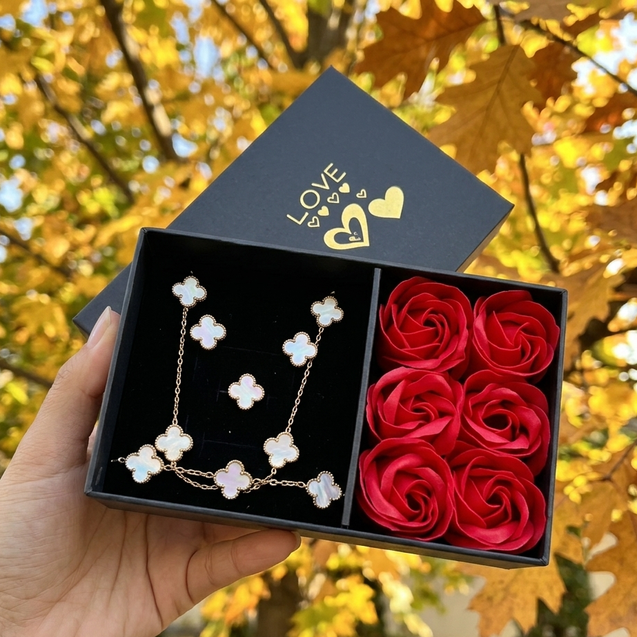 Set de Joyas van cleef con Estuche Romántico